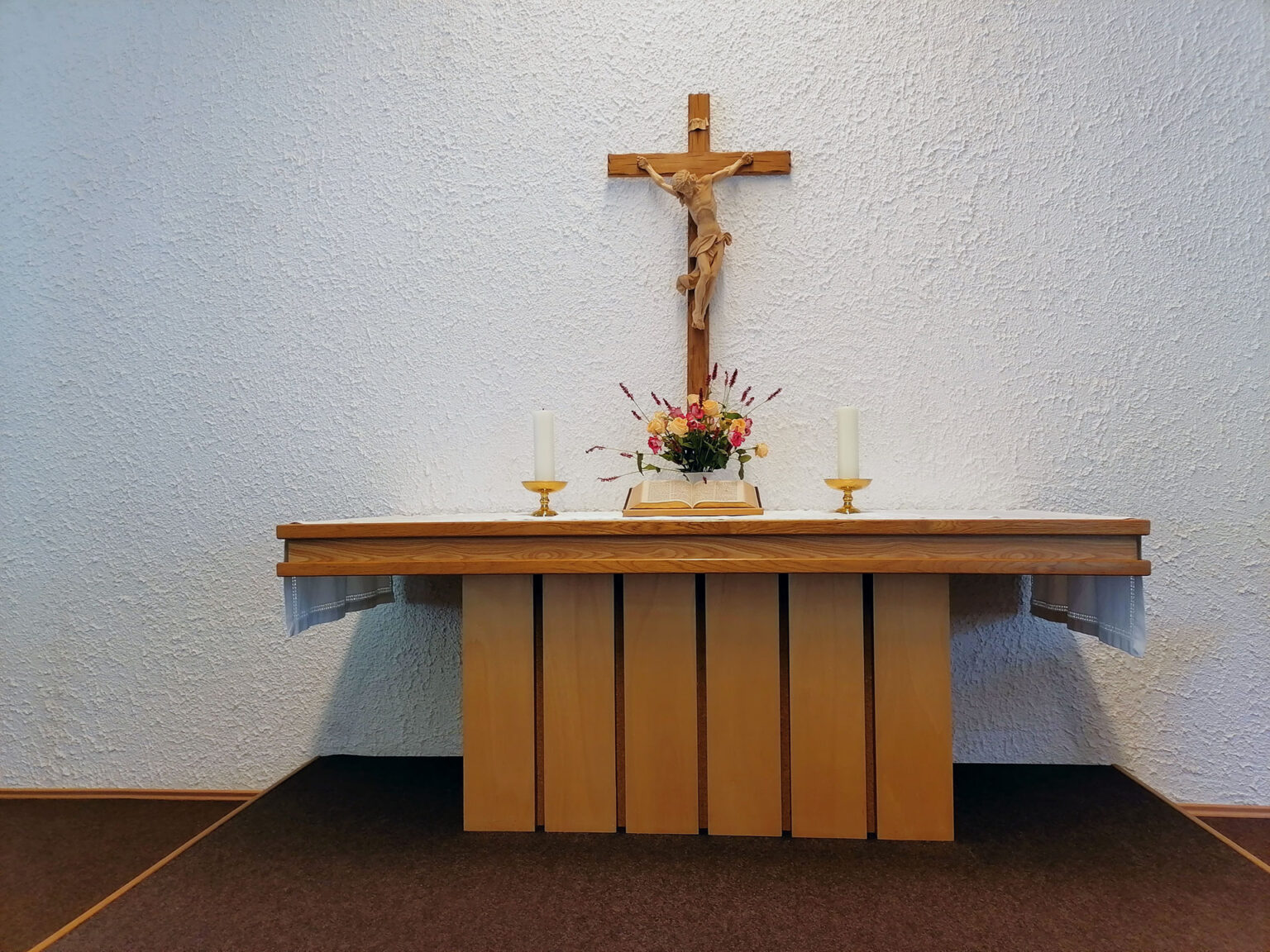 Altar der Evangelisch Lutherischen Immanuel-Gemeinde Steeden